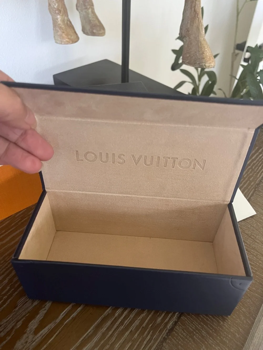 Louis Vuitton Sunglass Holder And Box - Picture 5 of 8